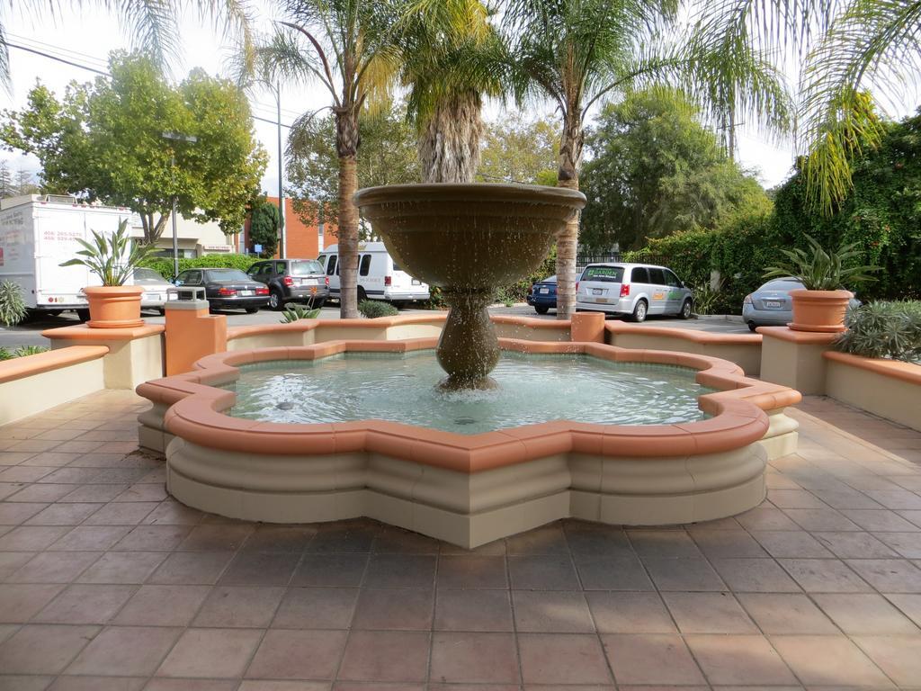 Wyndham Garden San Jose Airport Hotel Exterior foto