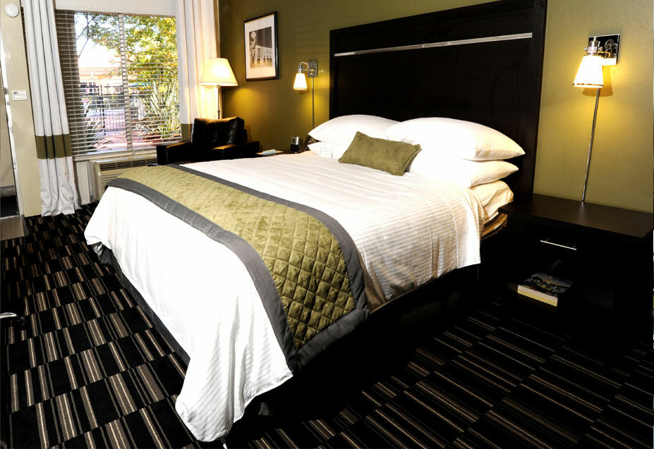 Wyndham Garden San Jose Airport Hotel Exterior foto